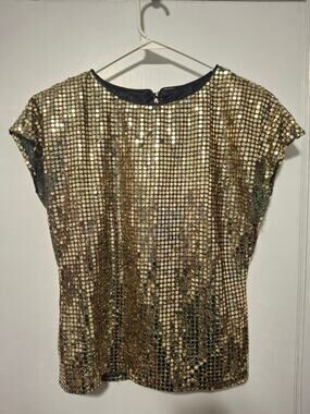 Three Flaggs, Sequin Short Sleeve Women’s Top, Gold, Medium